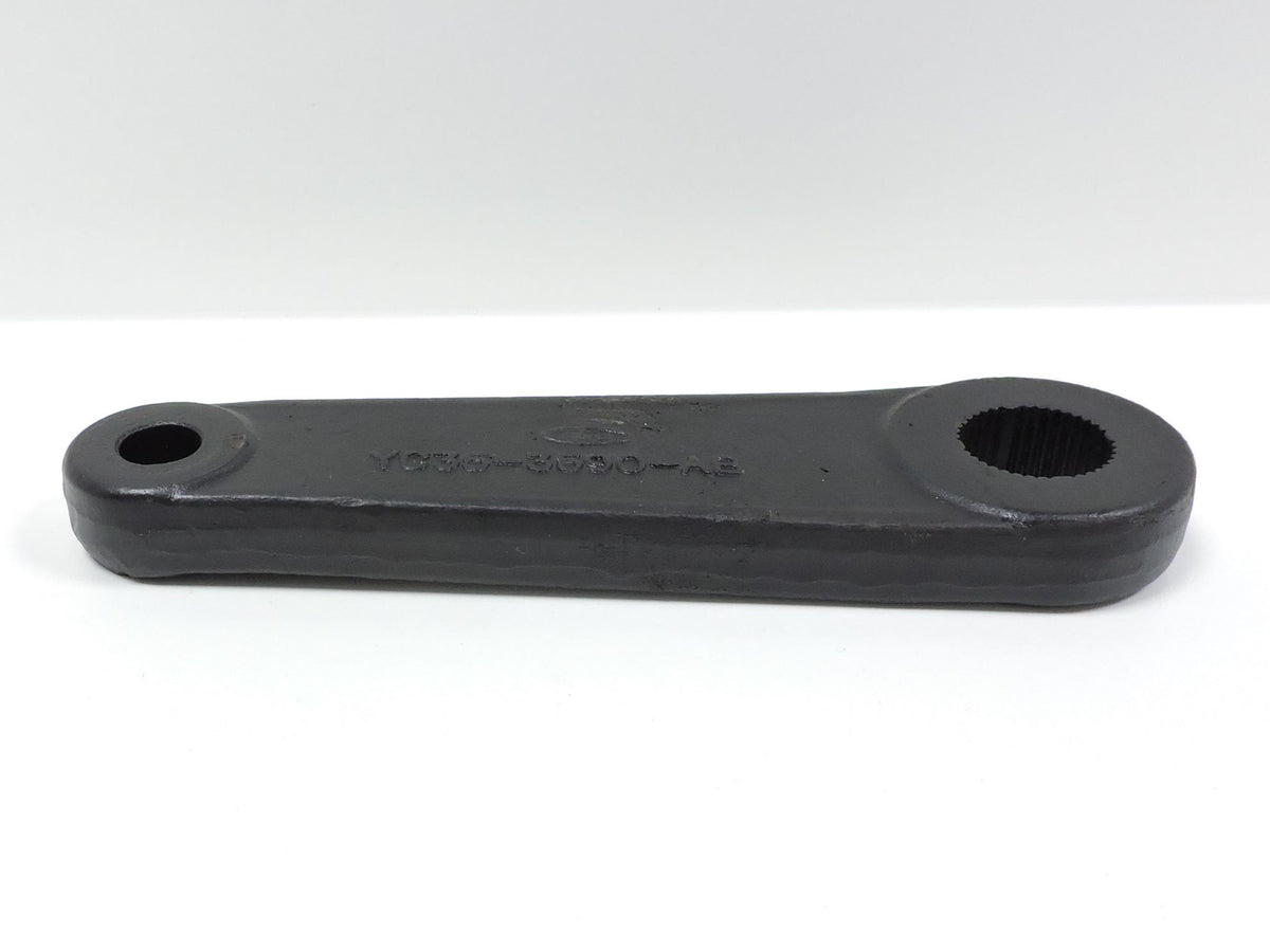 RedHead PA-2764BS-7: Stock Pitman Arm: 2000 - 05 (7 7/16" center hole to center hole) Ford
